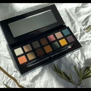Anastasia Beverly Hills Subculture eyeshadow Palette